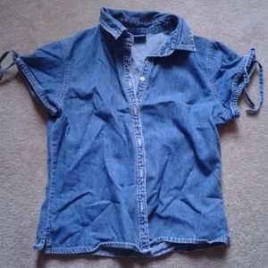 Short sleeve jean jacket